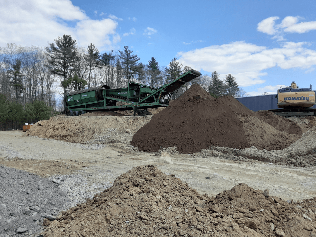 Our screened loam is sourced organically from the earth and run through our comprehensive machines to insure excellent quality. We offer the most competitive rates as our sourcing and screening is done all in house, our prices cant be beat.